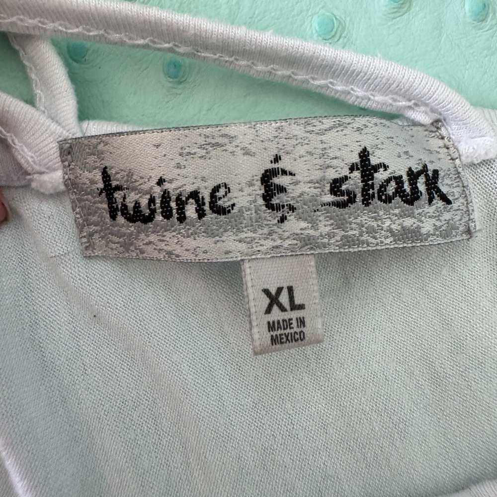 Chic‎ White and Pink Dog Lover's Tee - Picture 4 of 4